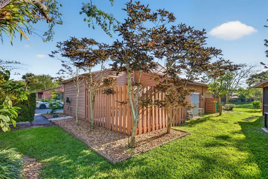 6190 Pine Tree Lane #D, Tamarac, FL 33319 - #2