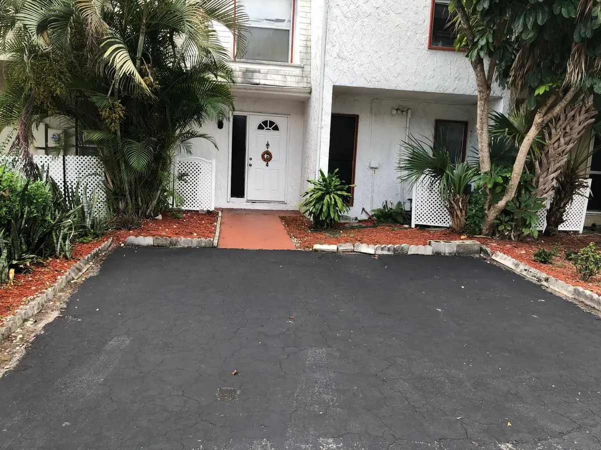264 Sunshine Drive, Coconut Creek, FL 33066 - #1