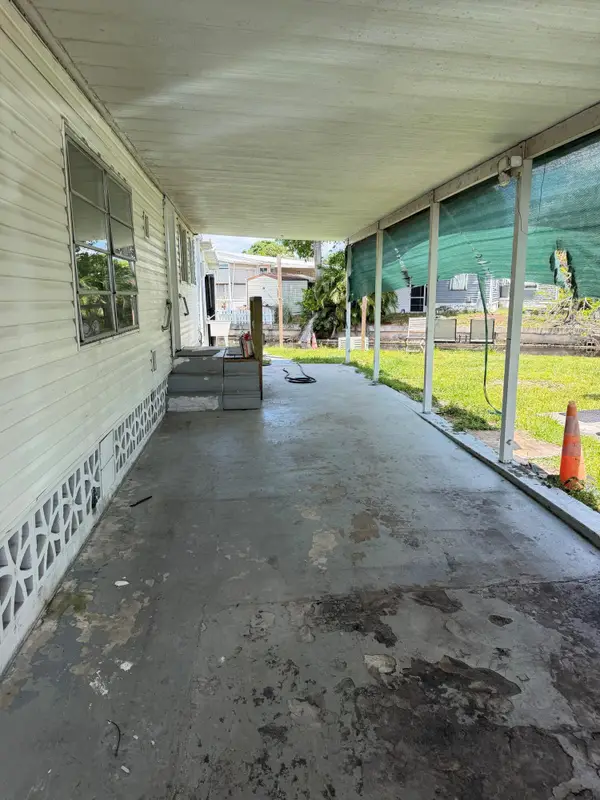 1670 SW 85th Avenue, Davie, FL 33324