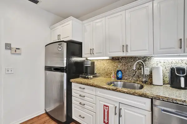 530 NE 11th Avenue, Fort Lauderdale, FL 33301