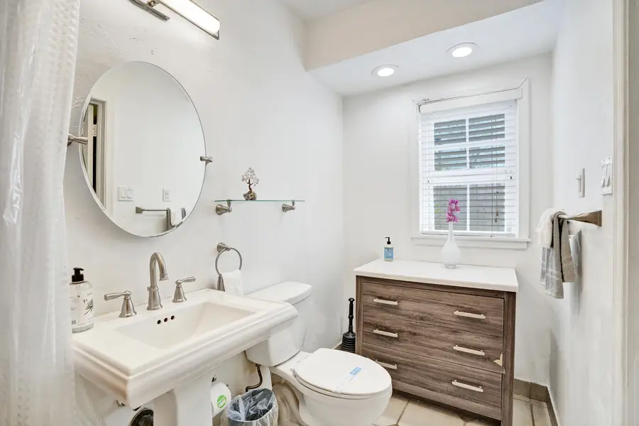 530 NE 11th Avenue, Fort Lauderdale, FL 33301 - #3