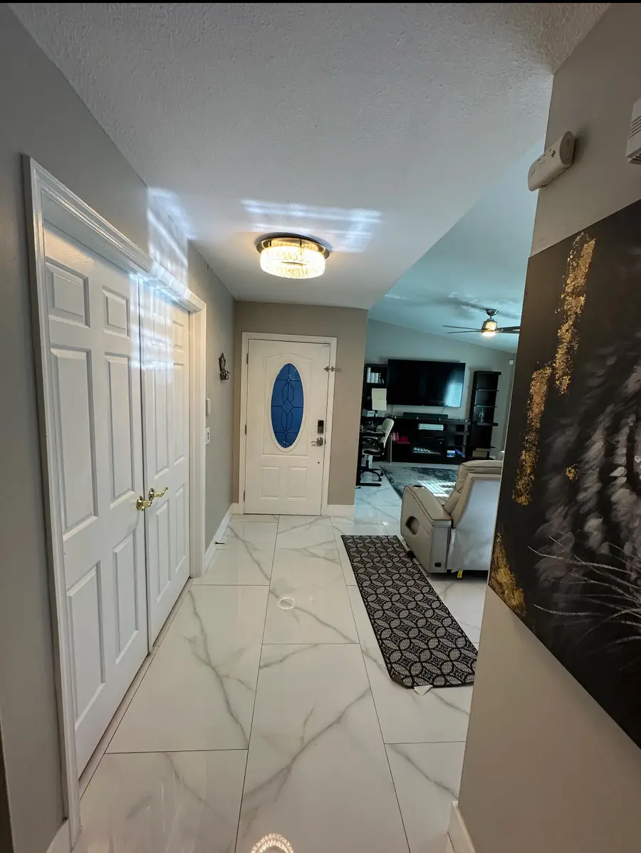 605 Toxaway Drive, West Palm Beach, FL 33413 - #3