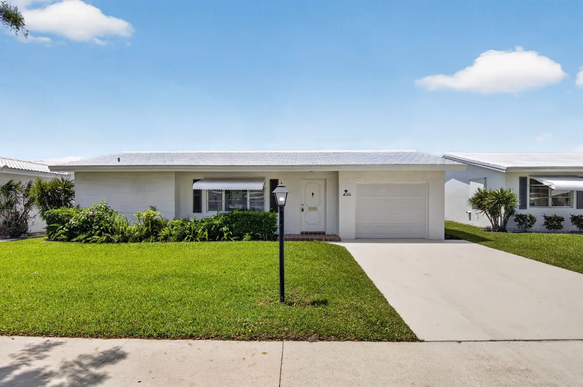 703 SW 18th Street, Boynton Beach, FL 33426 - #1