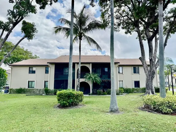 520 Shady Pine Way #B1, Greenacres, FL 33415