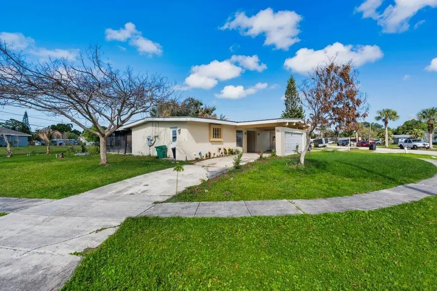 181 Banyan Drive, Port Saint Lucie, FL 34952 - #2