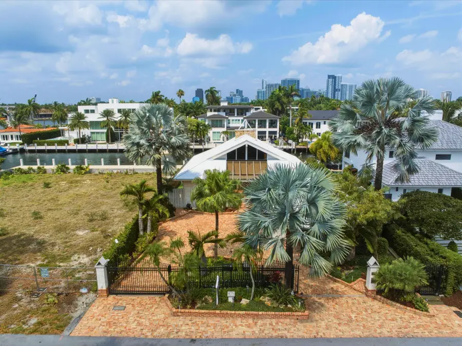 449 Bontona Avenue, Fort Lauderdale, FL 33301 - #3