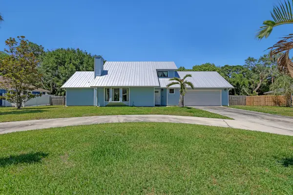 11078 Oak Way Circle, Palm Beach Gardens, FL 33410