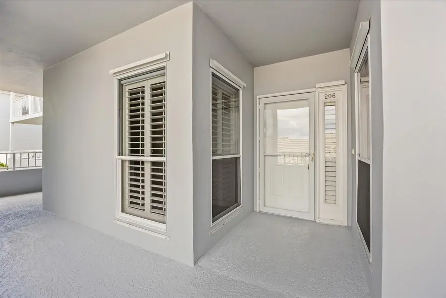 1903 Bay Road #206, Vero Beach, FL 32963 - #2