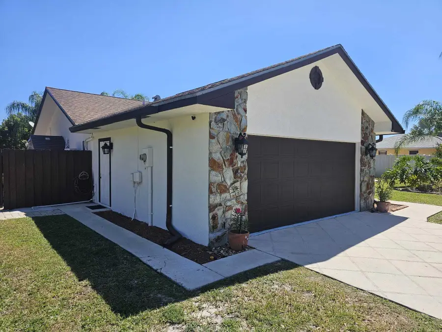 109 Gibraltar Street, Royal Palm Beach, FL 33411 - #2