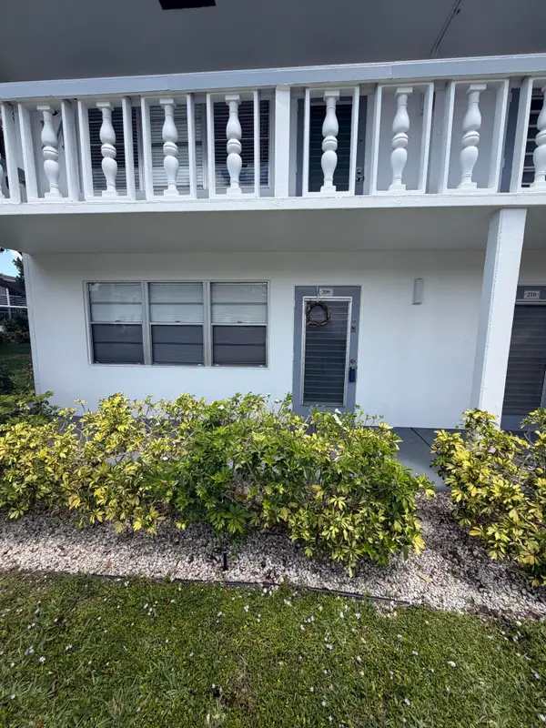 209 Newport M #209, Deerfield Beach, FL 33442