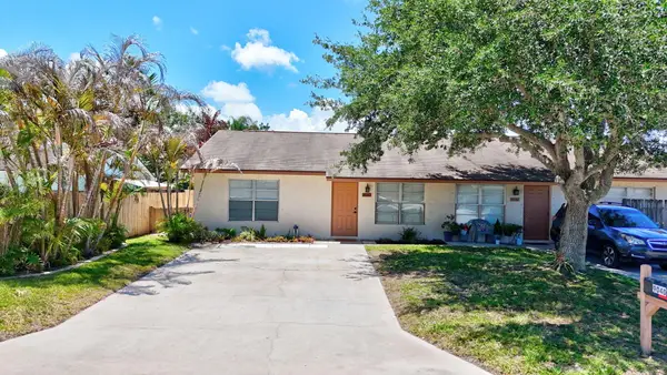 9040 SE Hobe Ridge Avenue, Hobe Sound, FL 33455