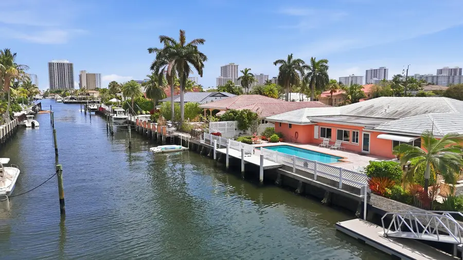 3021 NE 40th Court, Fort Lauderdale, FL 33308 - #2