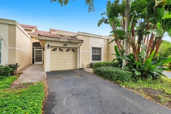 3575 Deer Creek Palladian Circle, Deerfield Beach, FL 33442