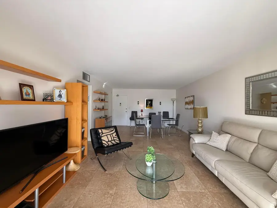 1200 Hibiscus Avenue #806, Pompano Beach, FL 33062 - #3