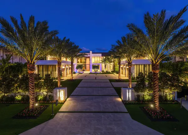 2500 E Maya Palm Drive, Boca Raton, FL 33432