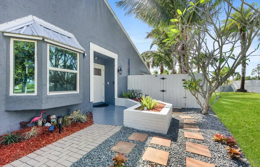 1 Hawthorne Lane, Boynton Beach, FL 33426 - #3
