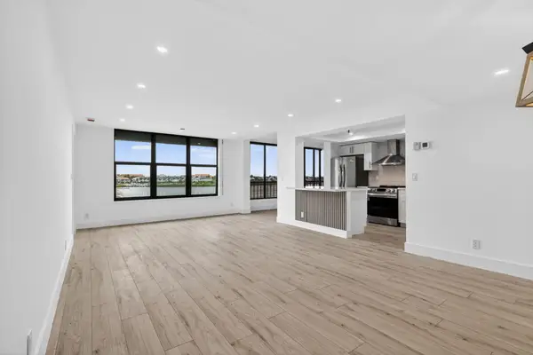 1748 Jupiter Cove Drive, Jupiter, FL 33469
