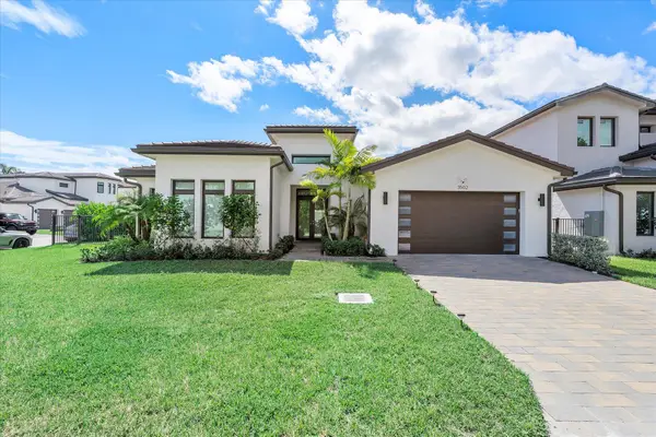 3502 N Ashwood Cir Circle N, Hollywood, FL 33312