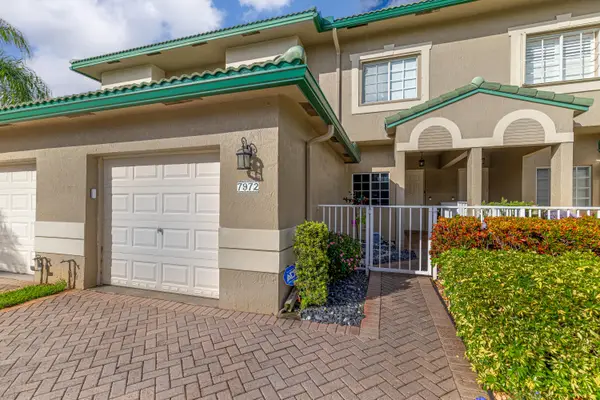 7972 W Exeter Blvd W #101, Tamarac, FL 33321