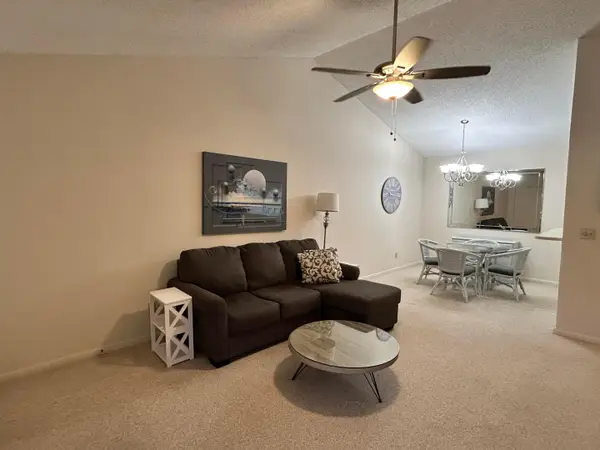 6531 SE Federal Highway #E202, Stuart, FL 34997