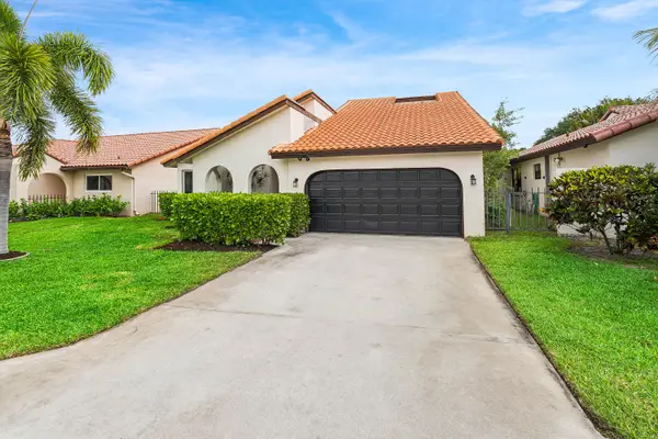 7674 Solimar Circle, Boca Raton, FL 33433