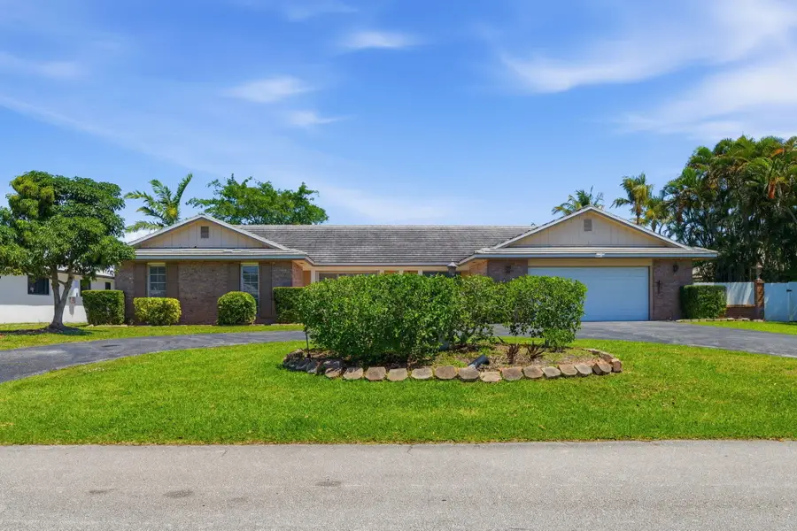 232 Gleneagles Drive, Lake Worth, FL 33462 - #2