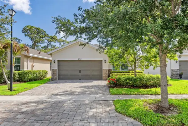 5725 SE Kawana Trail, Hobe Sound, FL 33455