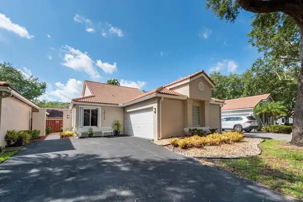 10124 NW 3rd Court, Plantation, FL 33324