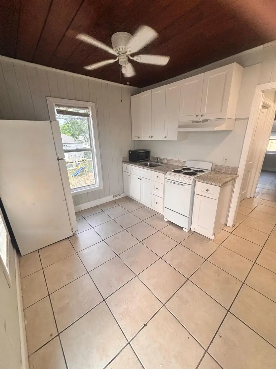 817 NW 7th Street, West Palm Beach, FL 33401 - #3