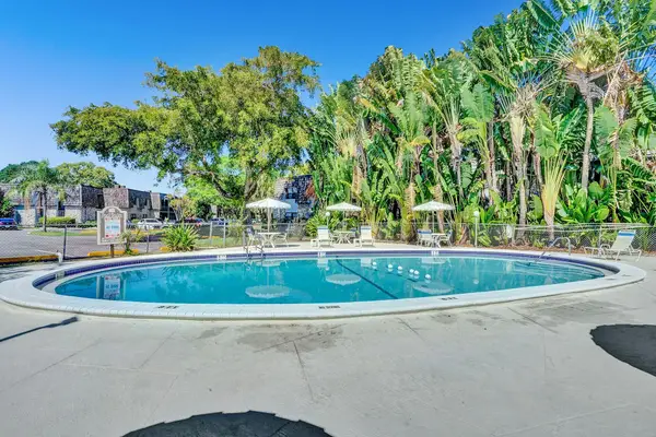 3105 Oakland Shores Drive #J106, Oakland Park, FL 33309