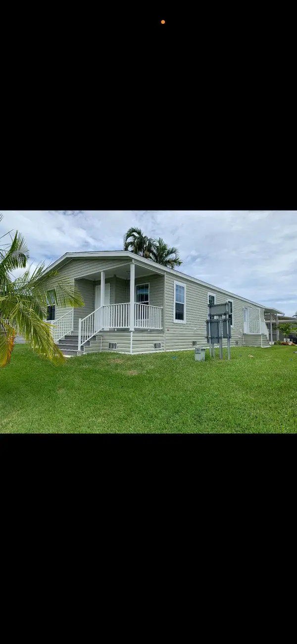 164 Plantation Boulevard, Lake Worth, FL 33467