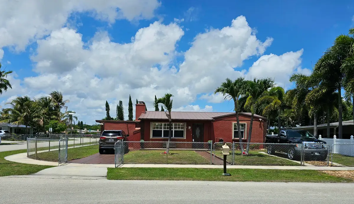 637 Dogwood Road, West Palm Beach, FL 33409 - #1