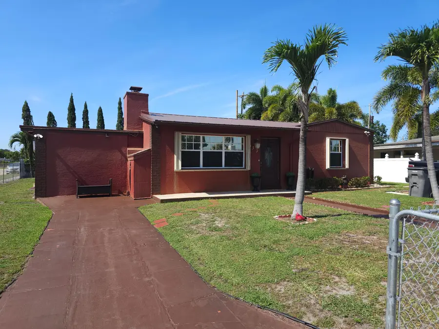 637 Dogwood Road, West Palm Beach, FL 33409 - #2