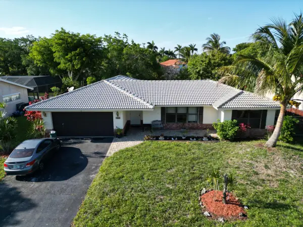 8753 NW 27th Street, Coral Springs, FL 33065