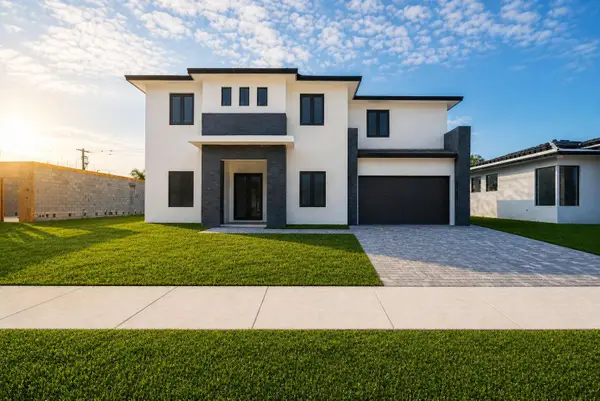 13044 Davie Oaks Drive, Davie, FL 33325