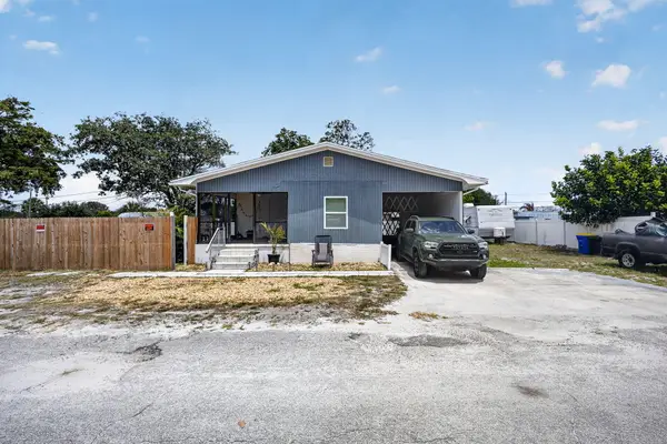 7945 SE Fairchild Way, Hobe Sound, FL 33455
