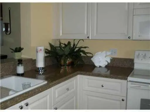 20 Harbour Isle Drive West W, Fort Pierce, FL 34949 - #3