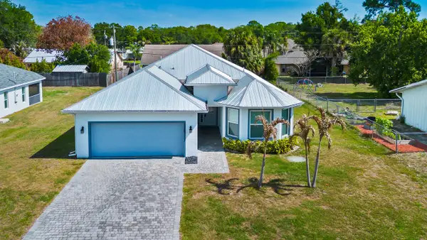 1925 SW Michelangelo Avenue, Port St Lucie, FL 34953