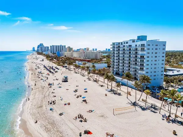 400 N Surf Road #704, Hollywood, FL 33019