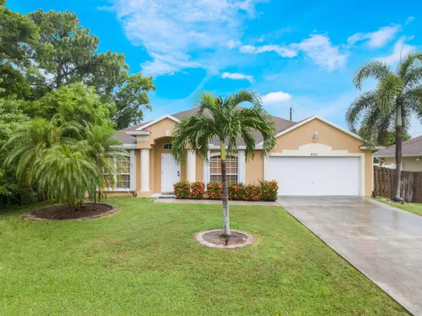 4511 NW Glazbrook Street, Port St Lucie, FL 34983
