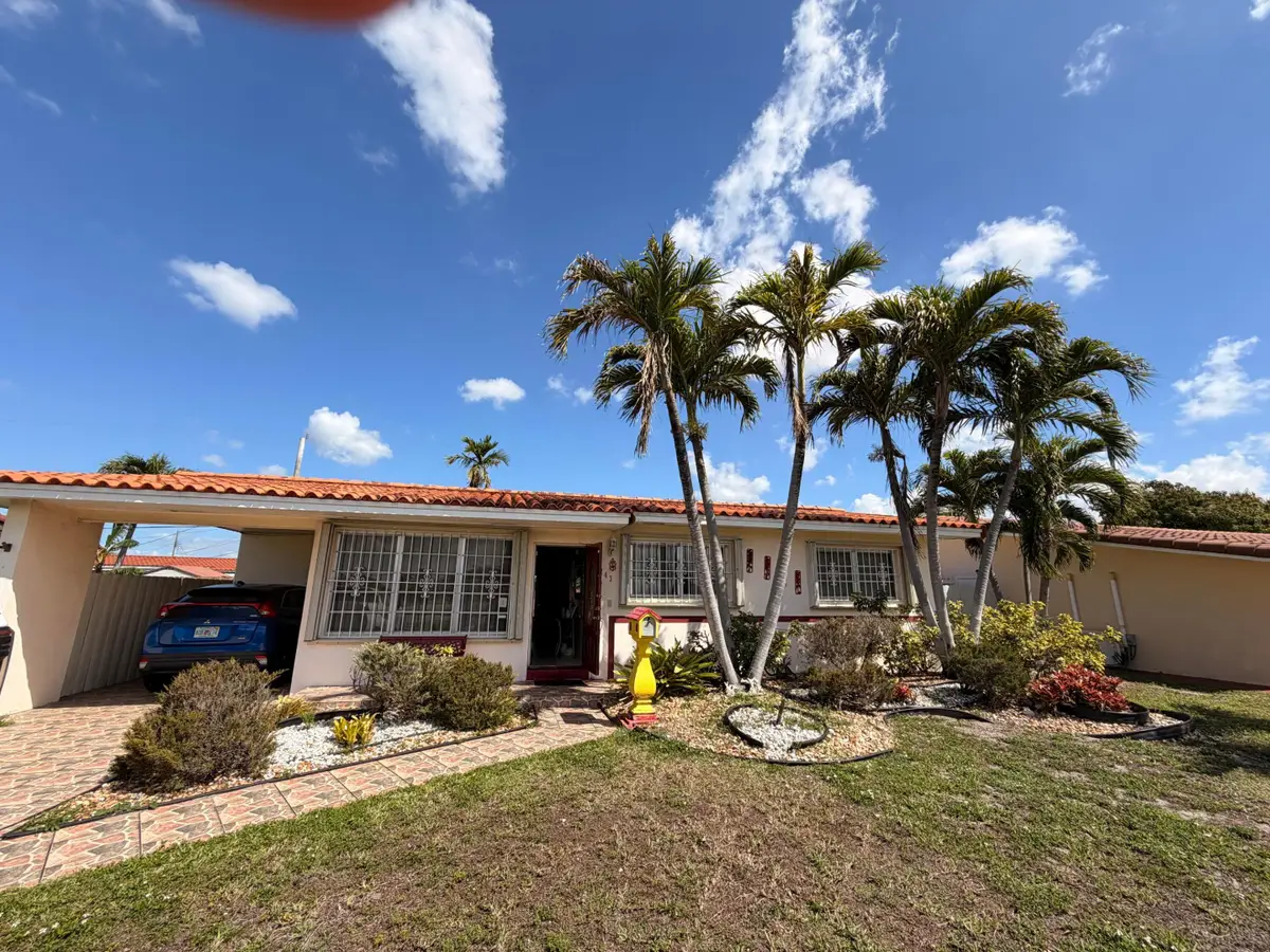 743 W 55th Place, Hialeah, FL 33012 - #1