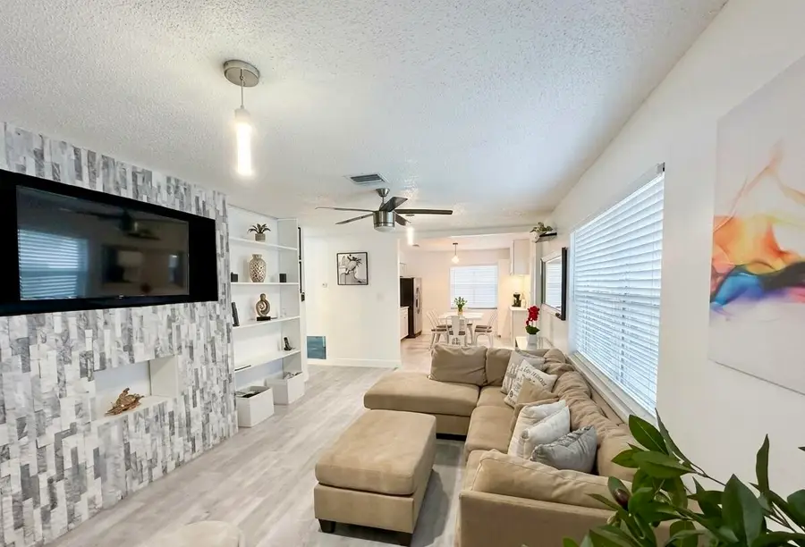 1524 N Victoria Park Road, Fort Lauderdale, FL 33304 - #2