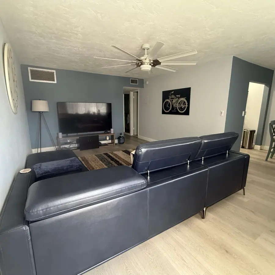2102 Lake Osborne Drive #20, Lake Worth Beach, FL 33461 - #2