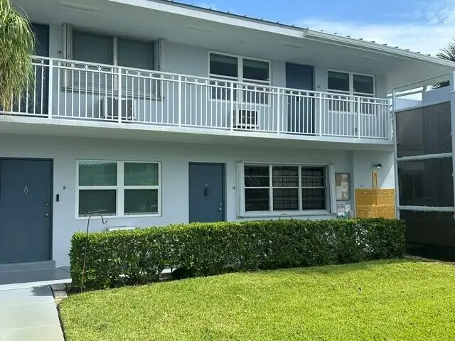 2420 S Federal Highway #10, Boynton Beach, FL 33435 - #1