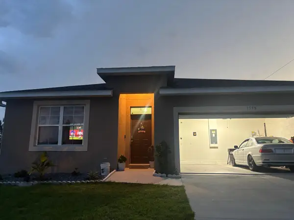 1598 Leeward Avenue Nw, Palm Bay, FL 32909
