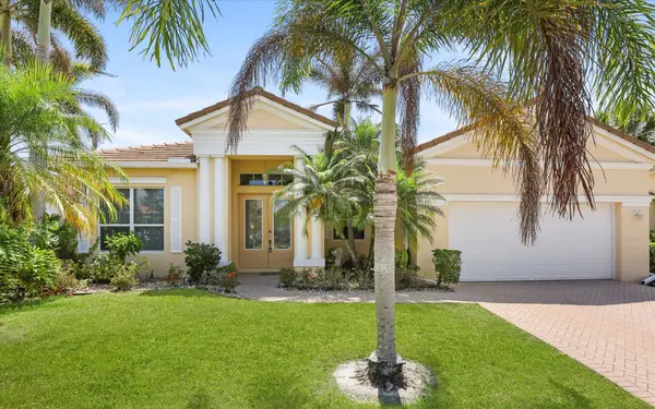 521 SW Lake Manatee Way, Port St Lucie, FL 34986