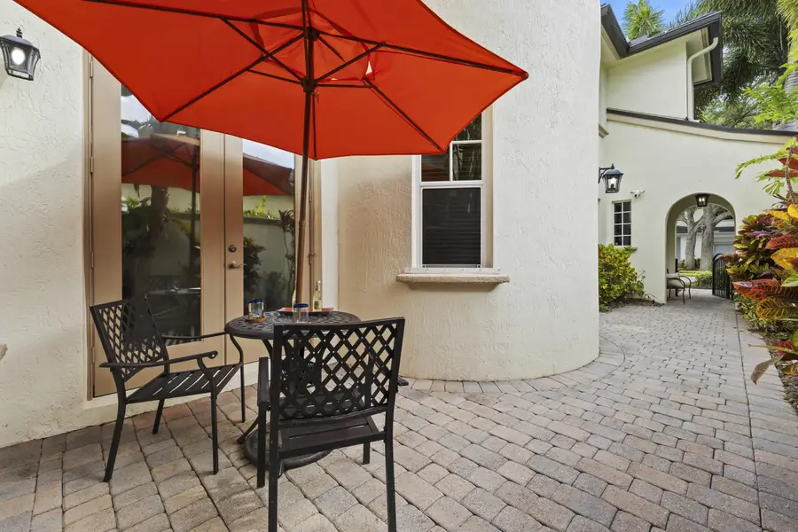 834 Madison Court, Palm Beach Gardens, FL 33410 - #3
