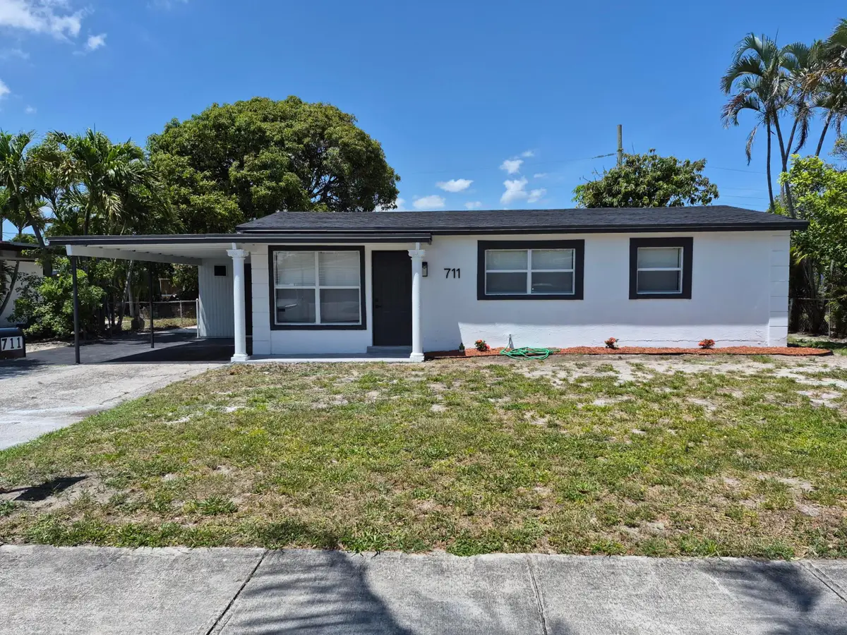 711 NW 18th Street, Pompano Beach, FL 33060 - #1