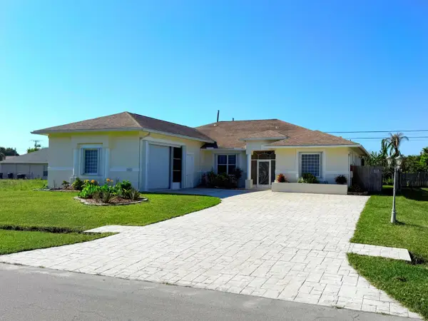 1006 SW Majorca Avenue, Port St Lucie, FL 34953