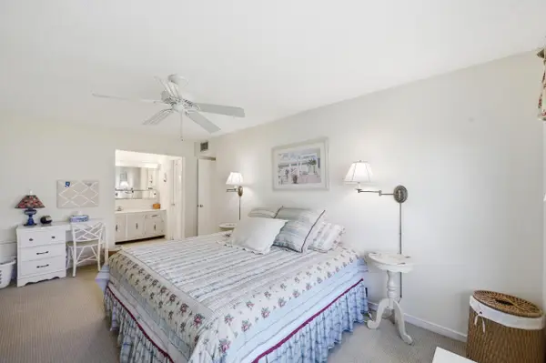 940 S Drive Terrace #A, Delray Beach, FL 33445